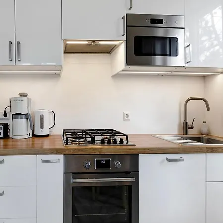 Rotes Haus Ueber Den Weinbergen Konstancja