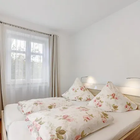 公寓 Rotes Haus Ueber Den Weinbergen *