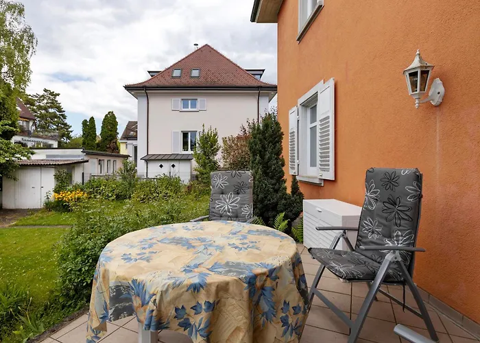 Apartment Rotes Haus Ueber Den Weinbergen